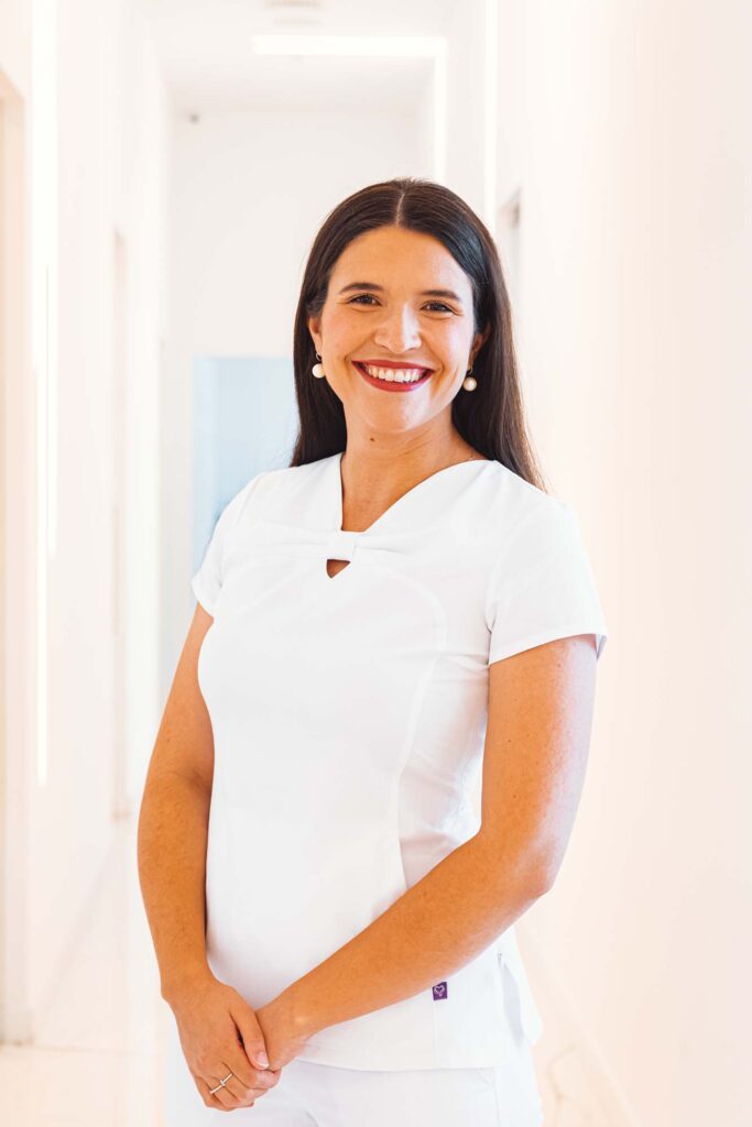 Dr med dent Katarina Eranović - Dentelli O Nama